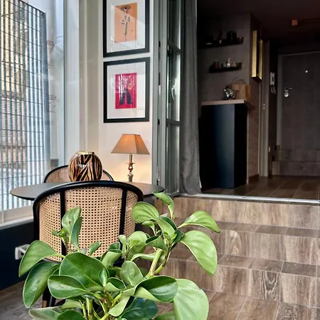 Апартаменти Portrait Luxury Loft *